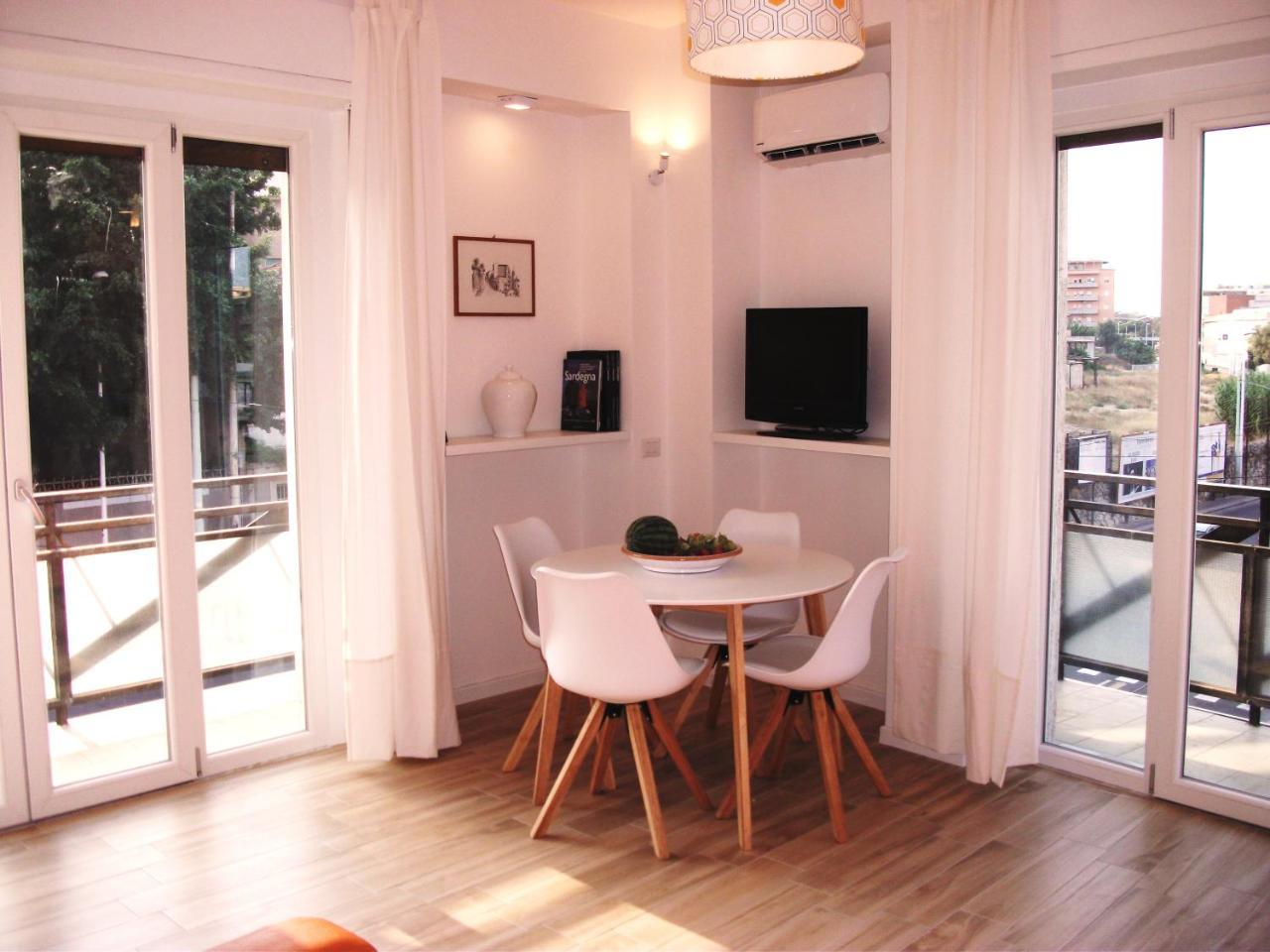 Bright Apartment Cagliari Exterior foto